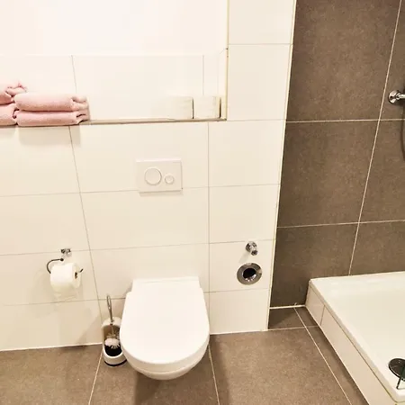 Dorya Am Ring * Colonia