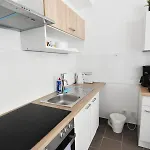 Dorya Am Ring דירה